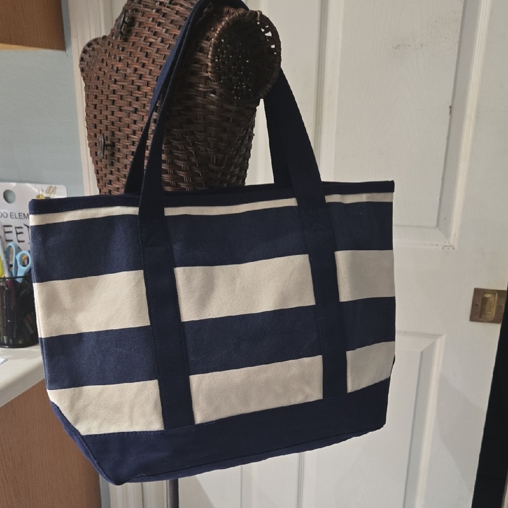 Tommy Hilfiger Navy and Cream Striped Tote - Picture 7 of 12